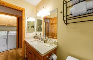 Wren's Nest and Hot-Tub, Games with Best Location! - Big Bear Lake - 6