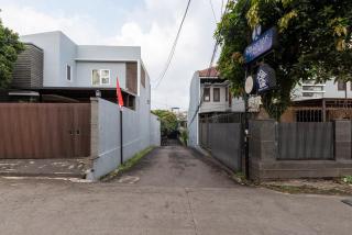 Urbanview Hotel near Paris Van Java Mall - 6