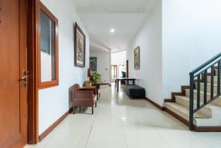 Urbanview Kuldesak near Paris Van Java Mall - Bandung - 5