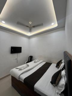 Ap shankar paying guest house - 6