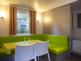 Mobil-home 6 personnes avec terrasse à Naucelle - API-1-52-415 - 3