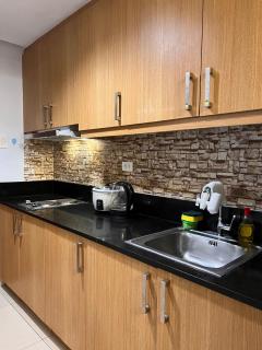 Shell Residences Mall of asia Caitlin - 6