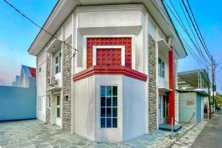 Urbanview Syariah Oemah Isun Homestay Cirebon by RedDoorz - Tangkil - 3