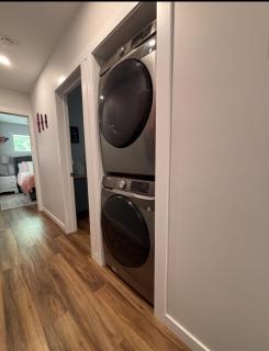 Paws-itively Purrfect Retreat - Porters Lake - 1