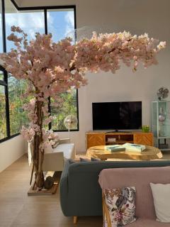 Experience Elements CherryBlossoms, Pool,SunRoom - Silang - 4