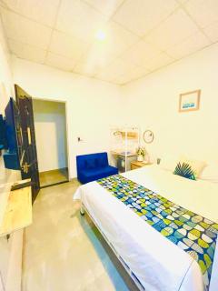 SHARK HOSTEL - 5