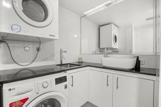 Lindomare Unit 17, 11 Orvieto Tce, Kings Beach - Caloundra - 3