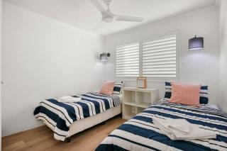 Lindomare Unit 17, 11 Orvieto Tce, Kings Beach - Caloundra - 1