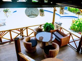 Sea Eagle Oceanfront - - 3