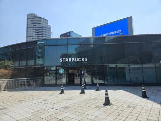무료 주차, 최대7인 , 서울역 도보, 유명 관광지 이동 편리, 공항 철도, 넓고 청결한 숙소 - 1