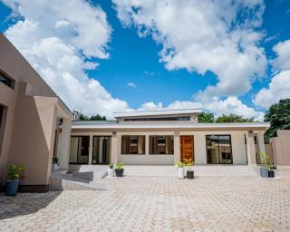 MMK Lodge - Mchinji - 7