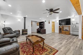 Ponderosa Hideaway-ATV, Hiking, Snowmobiling, Hunting & Casino Fun - 7