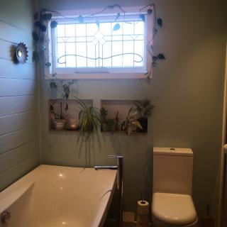 6min to CBD - Private & Quiet Affordable Apartment - Privately Owned - 6