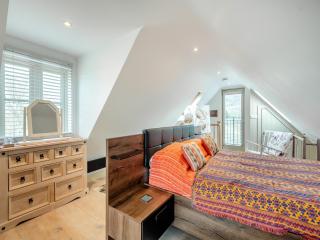 The Studio - Woolland - 2