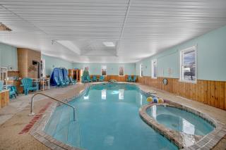 Marmora and Lake Inn Honeymoon Suite - 5