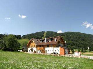 Apartment St Margarethen near Ski Lift - Sankt Margarethen im Lungau - 9