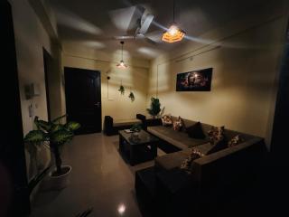 Cozy Modern Stay in the Heart of Ghaziabad - 0