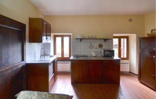 Pet Friendly Apartment - 8
