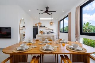 Villa Romance - 8