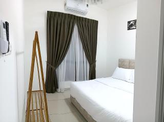 Nuha Homestay La Casa Lunas - Lunas - 0