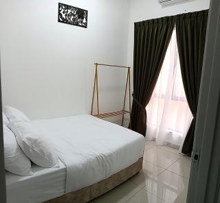 Nuha Homestay La Casa Lunas - Lunas - 7