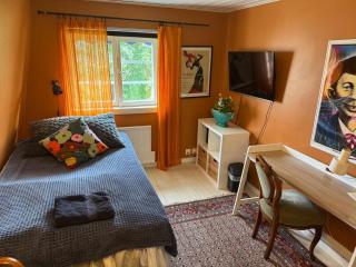 Cozy Room - Uppsala - 9