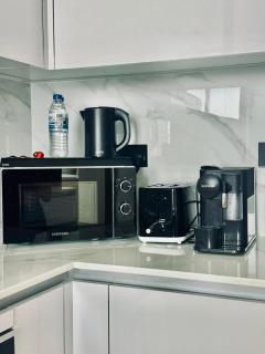 Soft Toned 1BR Retreat with Pool, Gym and Parking! - 9