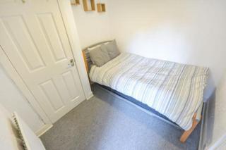 Seaside High Street Homely Hideaway - Dunbar - 2