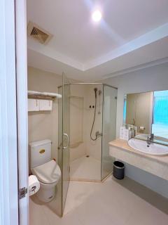 Royal Crown Hotel - 3