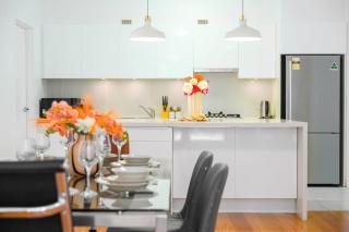 Redfern 2Br Near CBD Shopping Center with Pool & Gym - 3