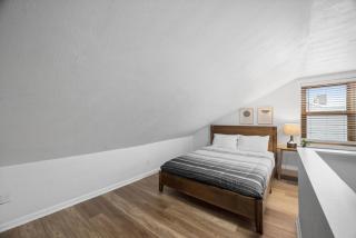 Bloomfield Pittsburgh E Stylish and Cozy Private Bedroom, Shared Bathroom, with Free Parking - Pittsburgh - 5