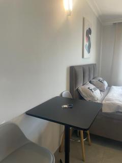 Haifa Beachside Cozy Studio by Sea N' Rent - Haifa - 6