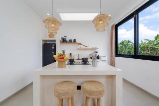 Villa Romance - 6