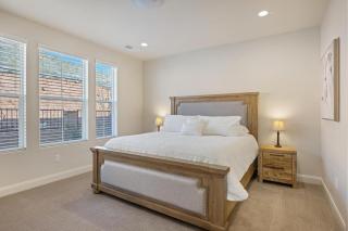 Holiday Hideaway townhouse - 6