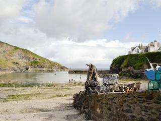 Pillar Box Cottage - 1