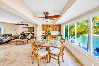 Waterfront Ocean Access Canal Kamp Key Homes - 9