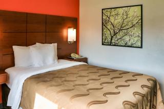 Quality Inn & Suites Watertown Fort Drum - 1