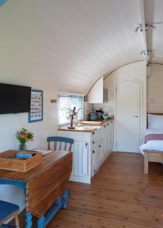 Orchard Farm Luxury Glamping and Campsite - Glastonbury - 5