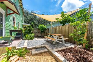 Cozy 3BR Retreat - Near Bars Zoo & Lake Trails - 3