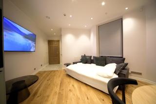 Old Town Cozy & Quiet Apartment - 4