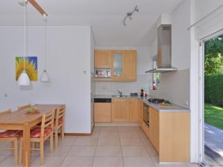 Bungalow near Veerse Meer & Beach - 9