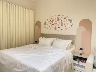 LP137-2 Pink Butterfly Studio In Almalaz - Riyad - 9