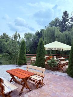 Restauracja i Noclegi Izba Rybacka w Krainie Wygasłych Wulkanów - Podgórki - 8
