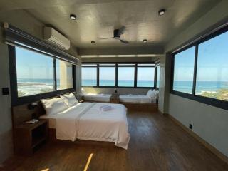 A-Lofts Sky Suite amazing beachfront 360 sea view - 6