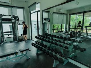 FAMILY HOMES Halo - Brand New 2BDRM Poolside Apartment - 2