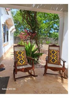 Katiti N'tamu Lamu - 5