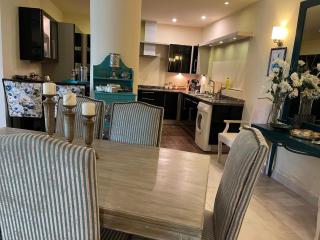 Beautiful Serene Mountain View Property - 5