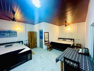 Nildiya hotel - - 9