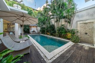 Le Chloe Villa Seminyak - 1