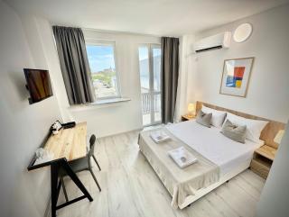 Hello Studios Budget Stays Free Parking & Wifi - 7